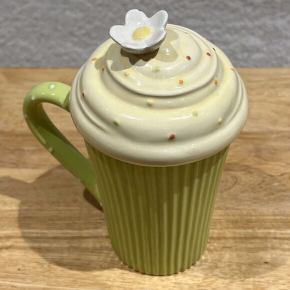Grasslands Road Cupcake Style Coffee Mug Tea Green Fluted Handle Frosting Flower - Picture 13 of 14